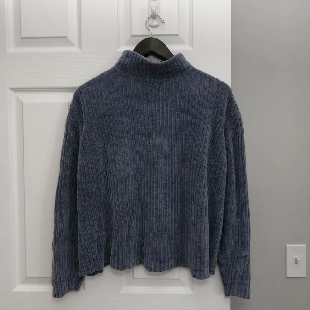 1990s Eddie Bauer Ribbed Cotton Rayon Blend Turtleneck Sweater in Purple/Blue L